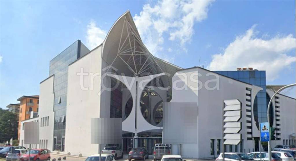 negozio in vendita a Vicenza in zona San Lazzaro/Pomari