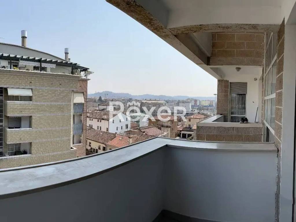 appartamento in vendita a Vicenza in zona Villaggio del Sole