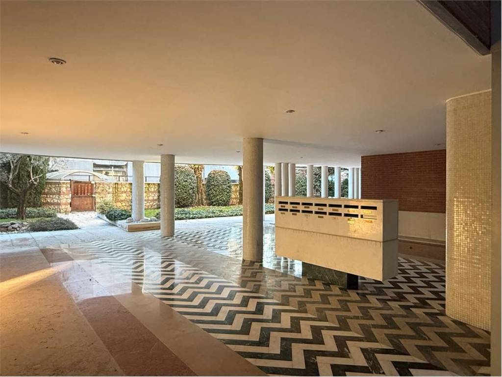 appartamento in vendita a Vicenza in zona Saviabona