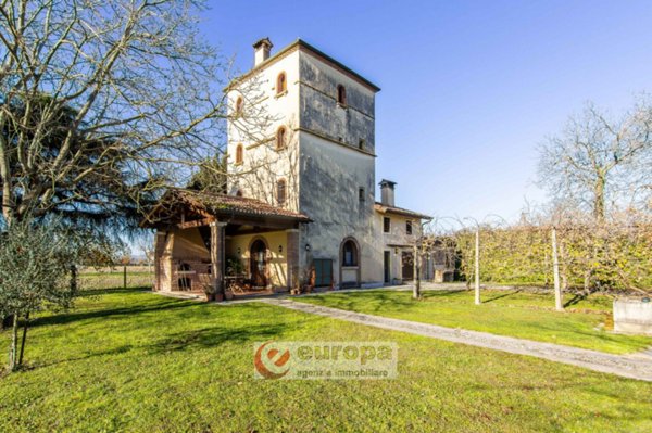 casa indipendente in vendita a Vicenza in zona Centro Storico