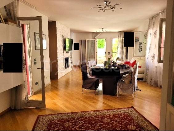 casa indipendente in vendita a Vicenza