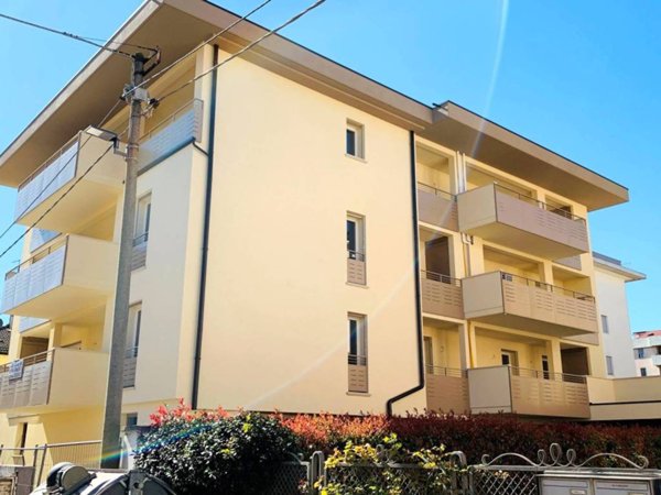 appartamento in vendita a Vicenza in zona San Lazzaro/Pomari