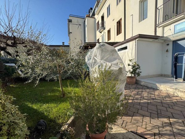 appartamento in vendita a Vicenza in zona San Lazzaro/Pomari