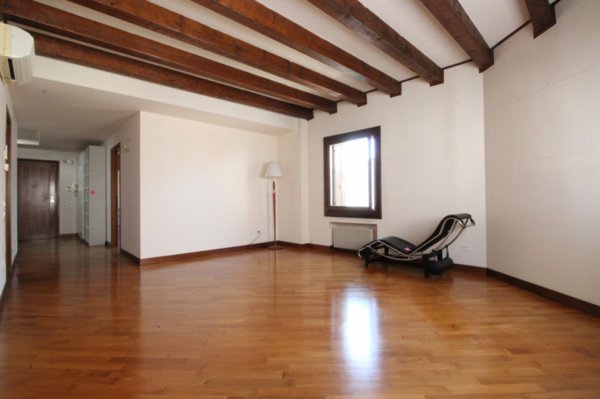 appartamento in vendita a Vicenza in zona Centro Storico