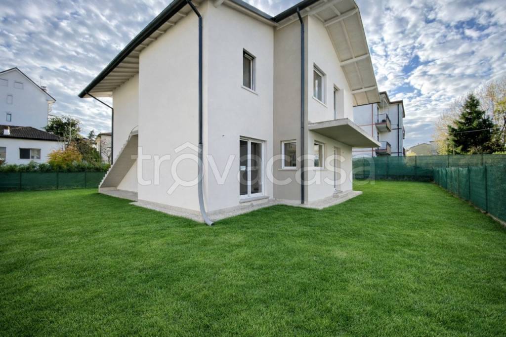 casa indipendente in vendita a Vicenza in zona Laghetto