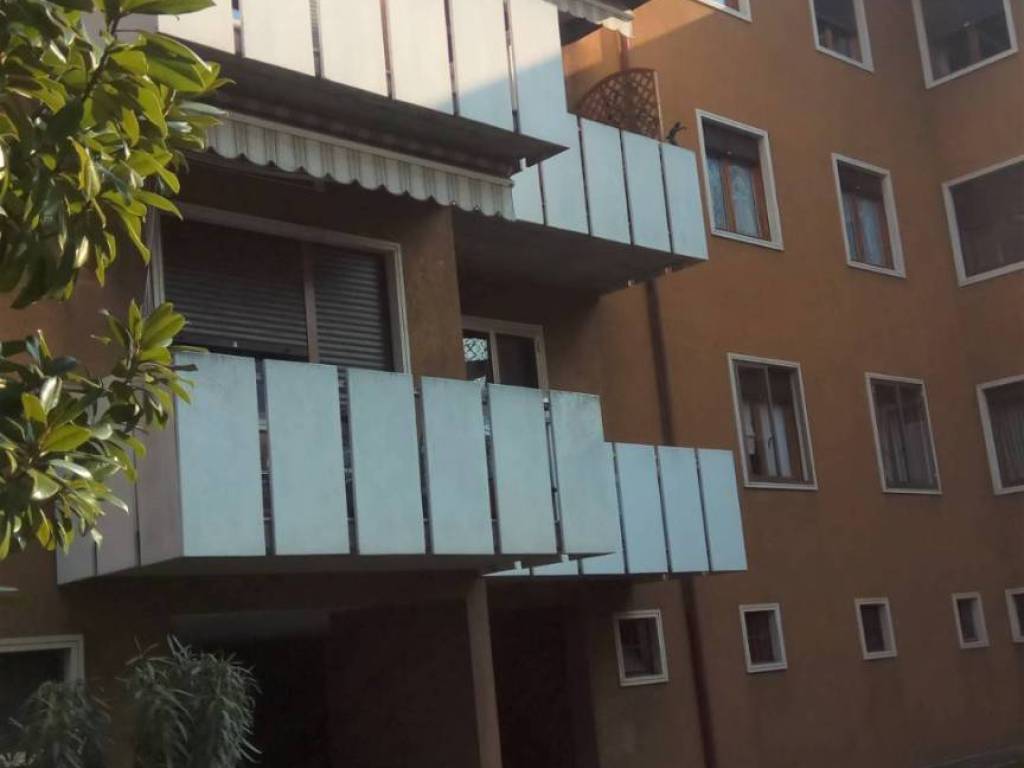 appartamento in vendita a Vicenza in zona Cattane