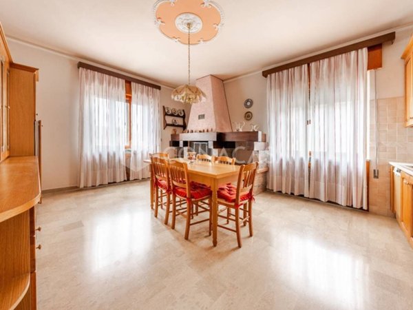 appartamento in vendita a Vicenza in zona Bertesinella