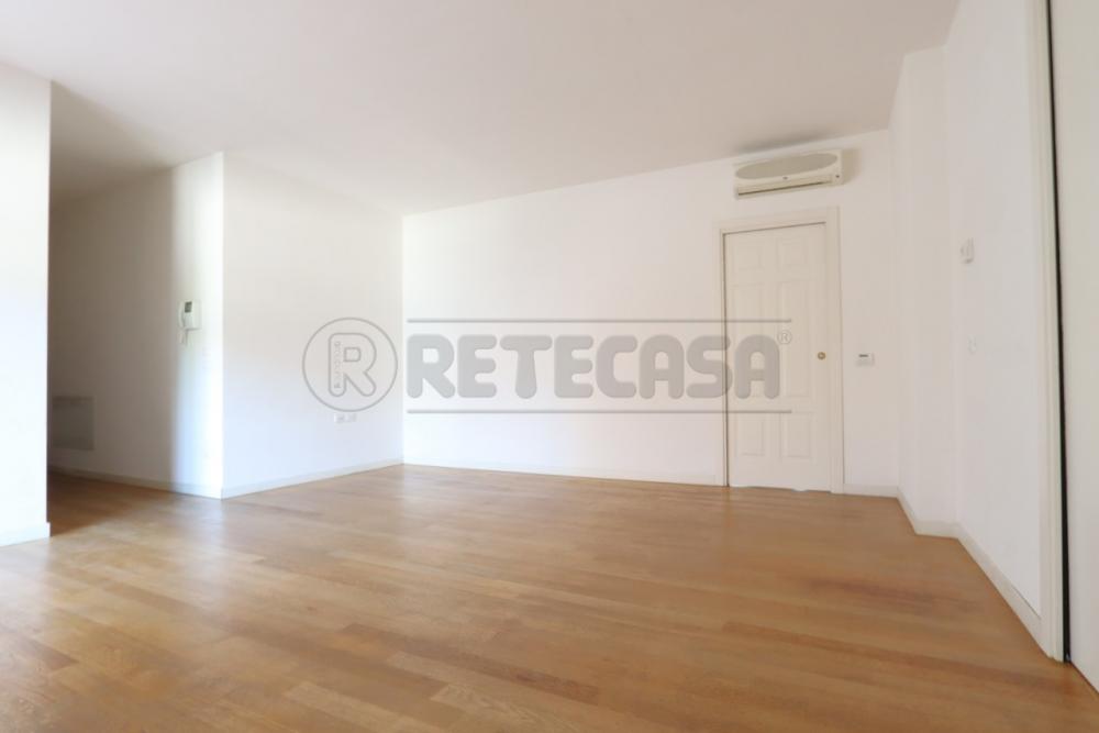 appartamento in vendita a Vicenza in zona Riello