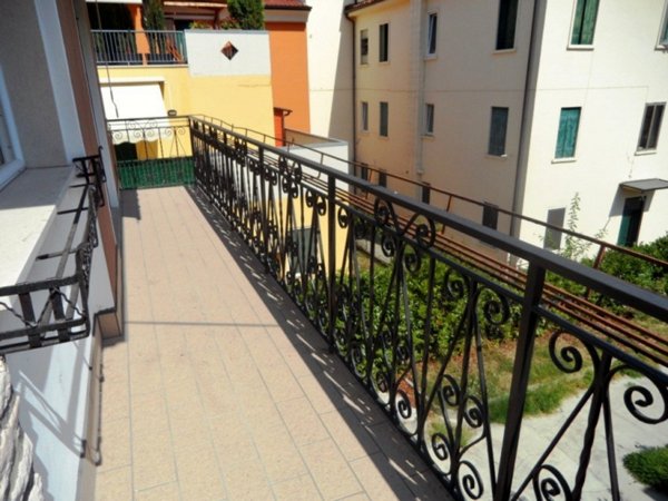 casa indipendente in vendita a Vicenza in zona Centro Storico