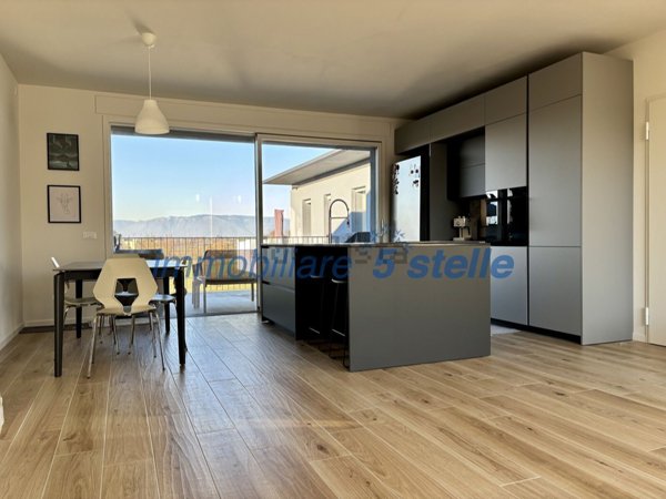 appartamento in vendita a Vicenza in zona Centro Storico