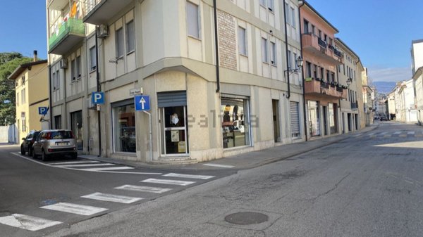 casa indipendente in vendita a Vicenza in zona Borgo Berga