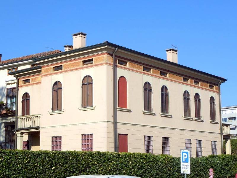 casa indipendente in vendita a Vicenza