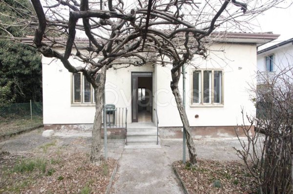 casa indipendente in vendita a Vicenza in zona Centro Storico