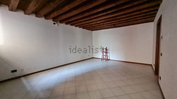 appartamento in vendita a Vicenza in zona Centro Storico