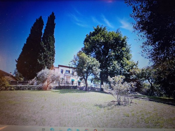 casa indipendente in vendita a Vicenza in zona Gogna