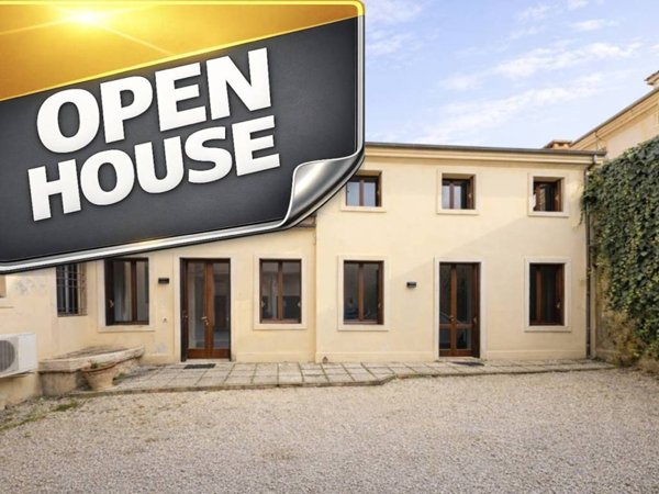 casa indipendente in vendita a Vicenza in zona Centro Storico