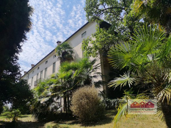 villa in vendita a Vicenza in zona Centro Storico