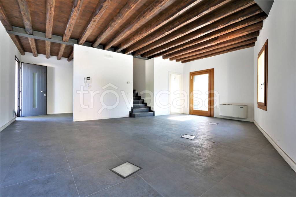 appartamento in vendita a Vicenza in zona Longara