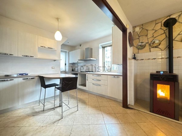 casa indipendente in vendita a Vicenza in zona San Lazzaro/Pomari