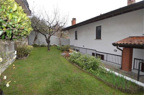 casa indipendente in vendita a Vicenza in zona Gogna