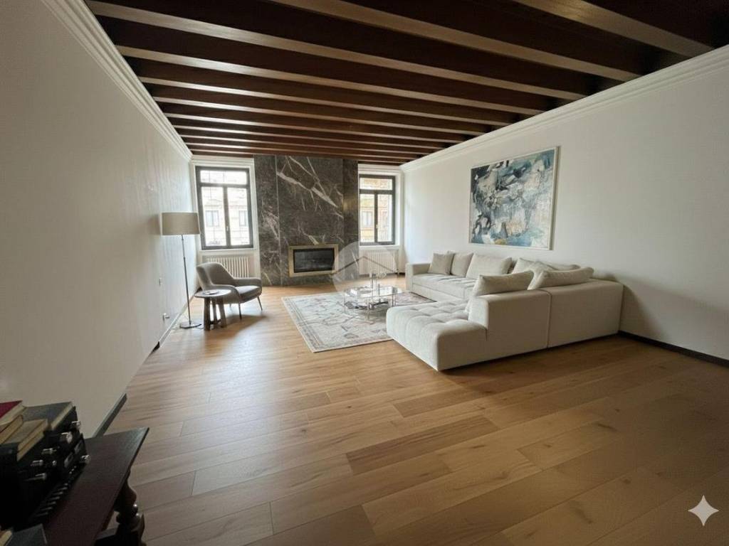 appartamento in vendita a Vicenza in zona Centro Storico