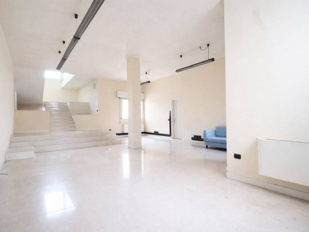 appartamento in vendita a Vicenza in zona Cattane