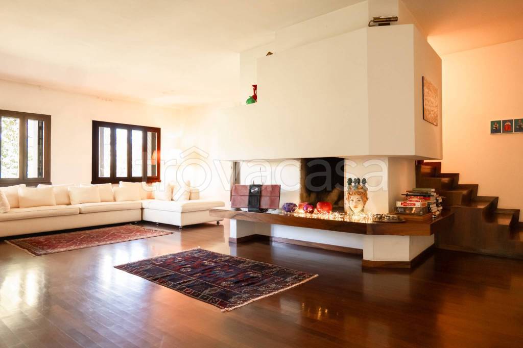 casa indipendente in vendita a Vicenza in zona Monte Berico