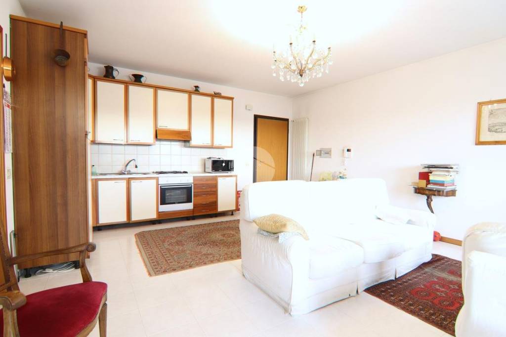 appartamento in vendita a Vicenza in zona Saviabona