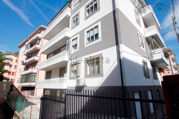 appartamento in vendita a Vicenza in zona Borgo Casale