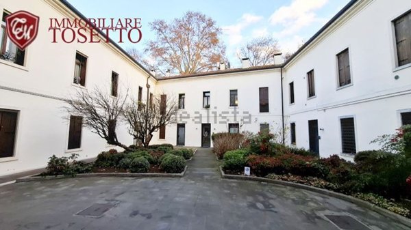 appartamento in vendita a Vicenza in zona Centro Storico