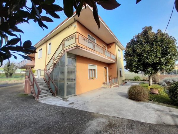 casa indipendente in vendita a Vicenza in zona Borgo Berga