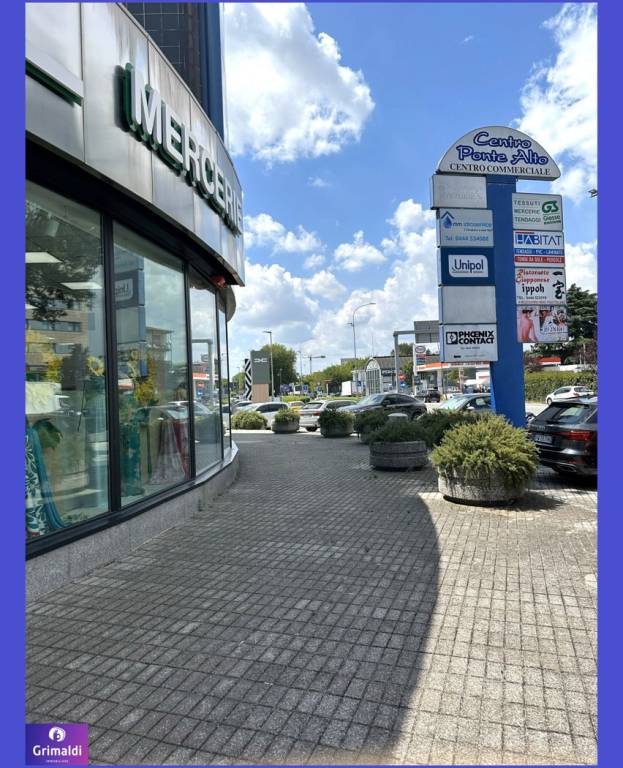 ufficio in vendita a Vicenza in zona San Lazzaro/Pomari