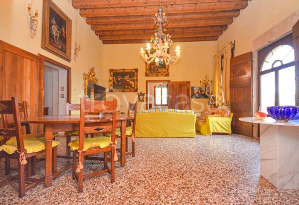 casa indipendente in vendita a Vicenza in zona Monte Berico