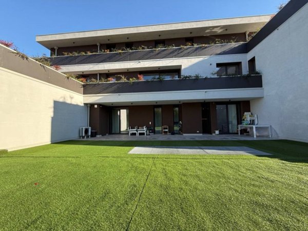 appartamento in vendita a Vicenza in zona Cattane