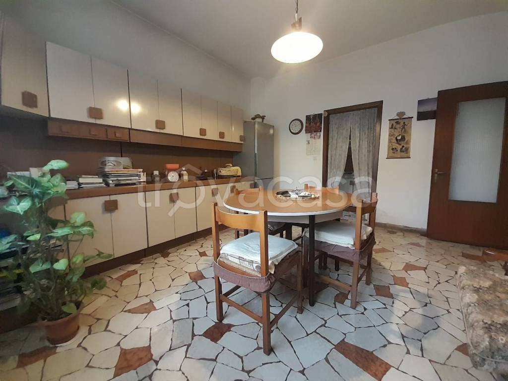 appartamento in vendita a Vicenza in zona Campedello