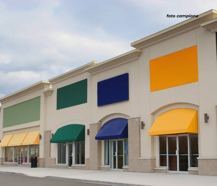 negozio in vendita a Vicenza in zona Villaggio del Sole