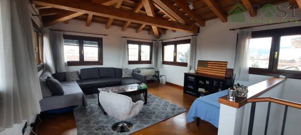 appartamento in vendita a Vicenza in zona Centro Storico