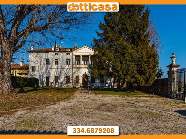 casa indipendente in vendita a Vicenza in zona Centro Storico