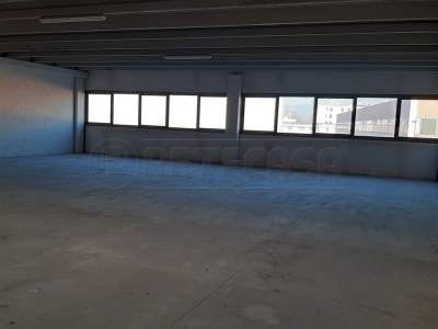 locale di sgombero in vendita a Vicenza in zona Ferrovieri