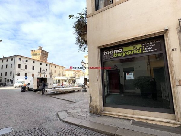 negozio in vendita a Vicenza