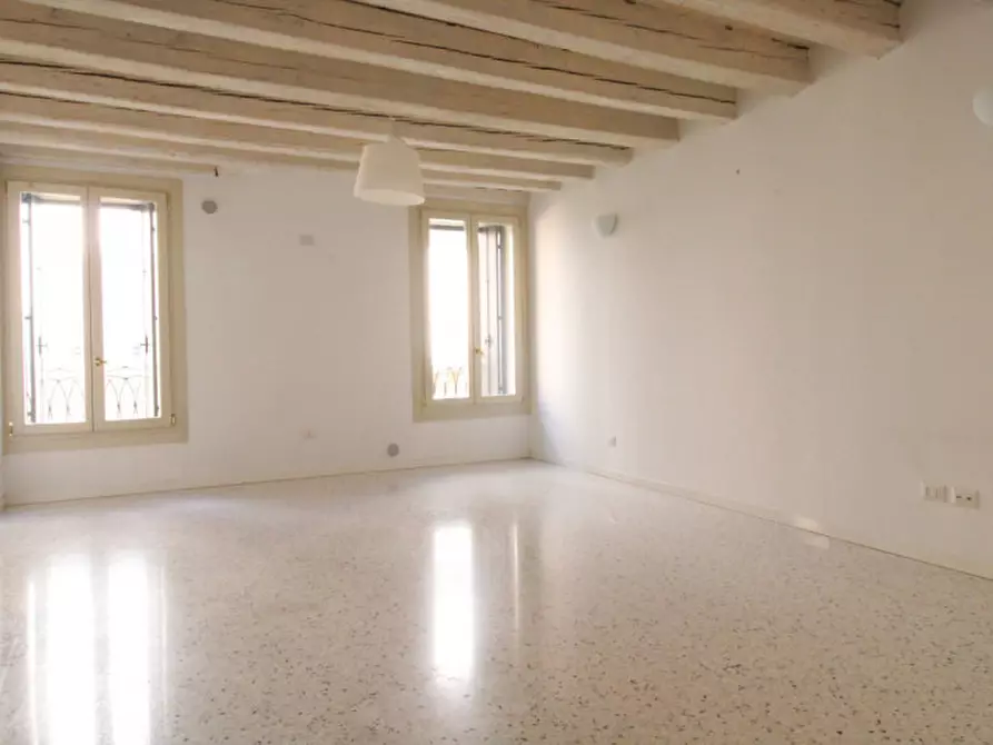 appartamento in vendita a Vicenza in zona Centro Storico