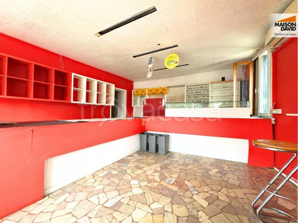 negozio in vendita a Vicenza in zona Bertesinella