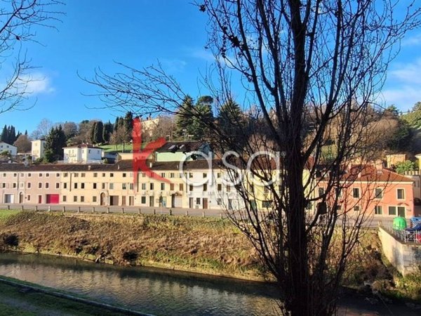 appartamento in vendita a Vicenza in zona Borgo Berga