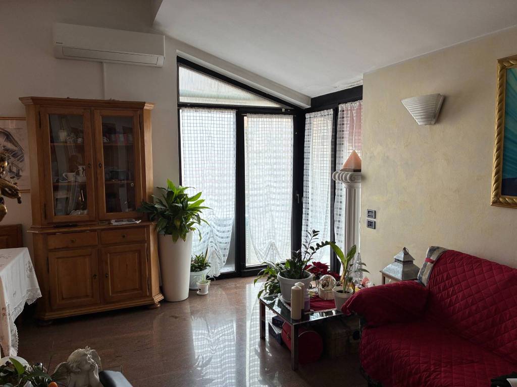 appartamento in vendita a Vicenza in zona San Lazzaro/Pomari