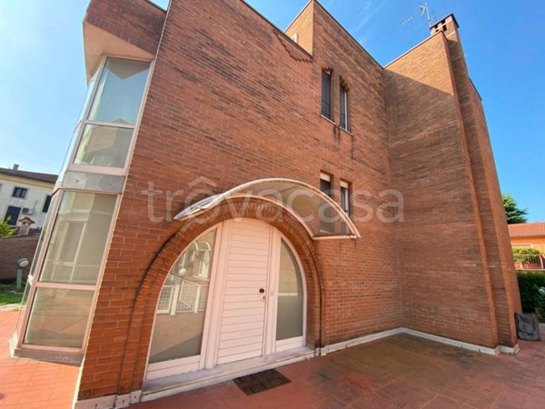 casa indipendente in vendita a Vicenza in zona San Lazzaro/Pomari