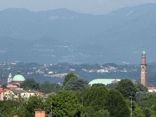 appartamento in vendita a Vicenza in zona Centro Storico