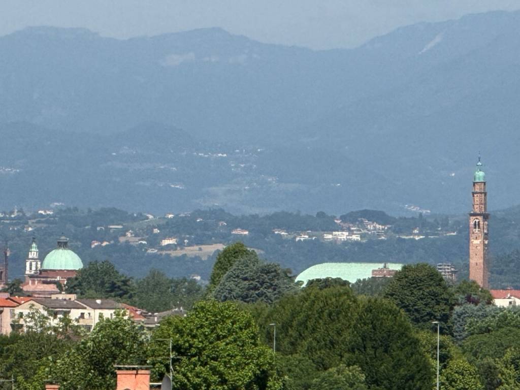 appartamento in vendita a Vicenza in zona Pio X