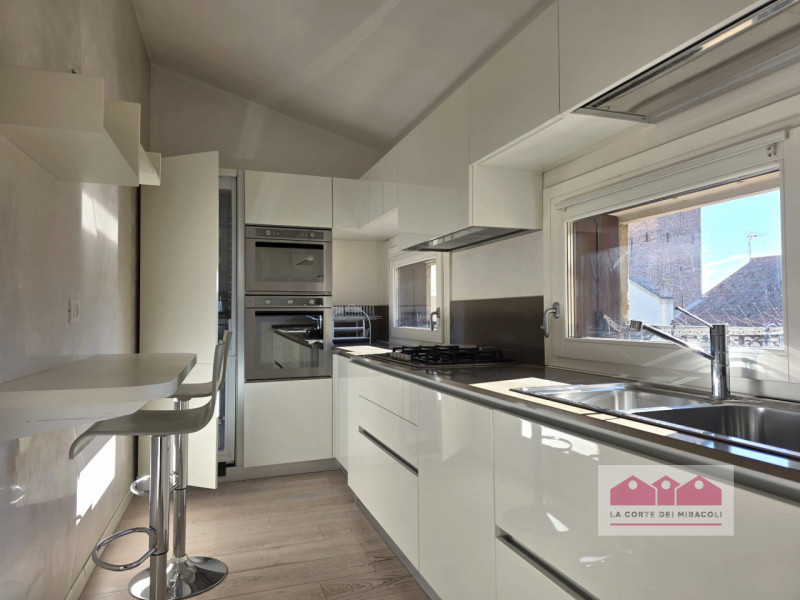 appartamento in vendita a Vicenza in zona Centro Storico