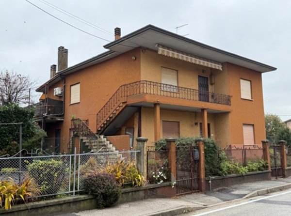 casa indipendente in vendita a Vicenza in zona Bertesina