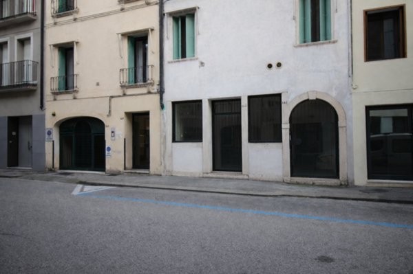 negozio in vendita a Vicenza in zona Centro Storico